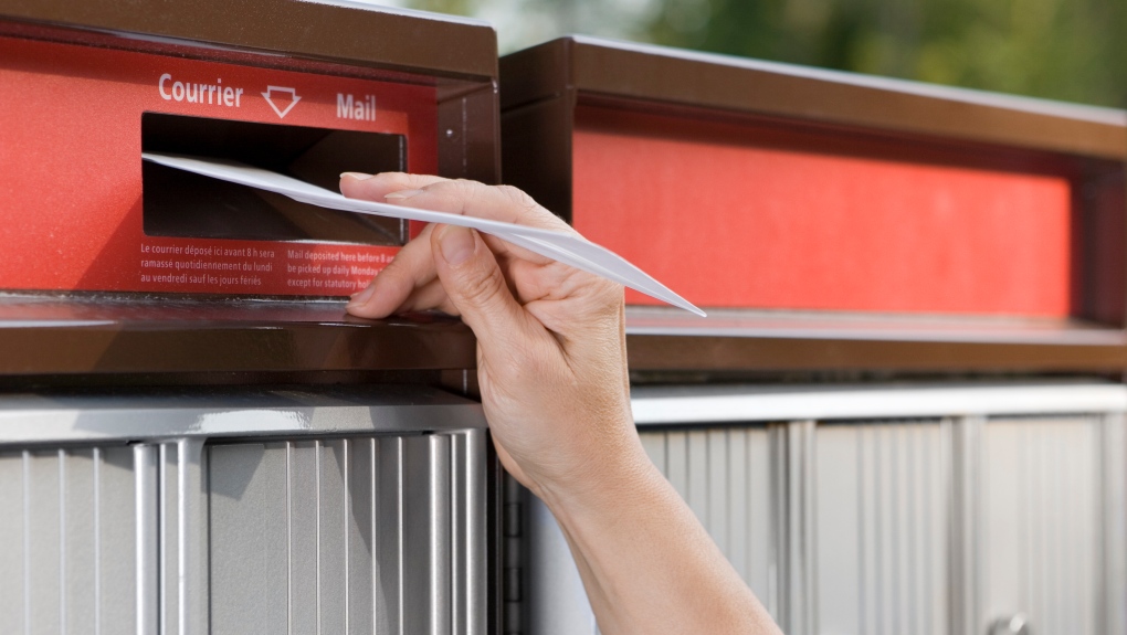 Impacts of the Canada Post strike [Video]