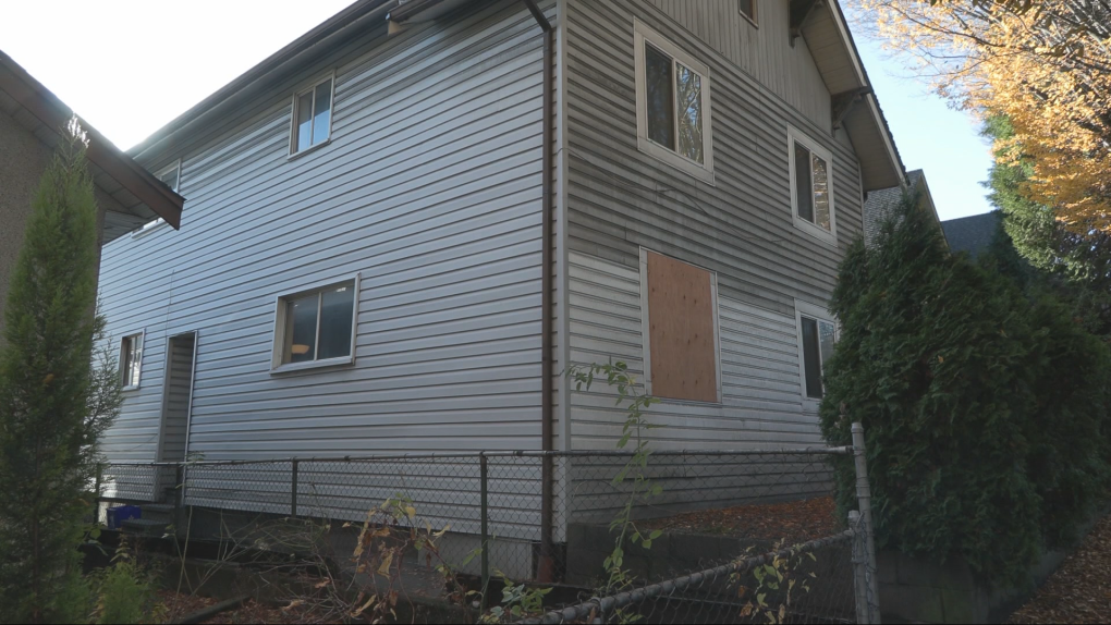 Jewish leaders hope charges coming after police raid pro-Palestine activists Vancouver home [Video]