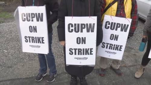 Canada Post workers on strike [Video]