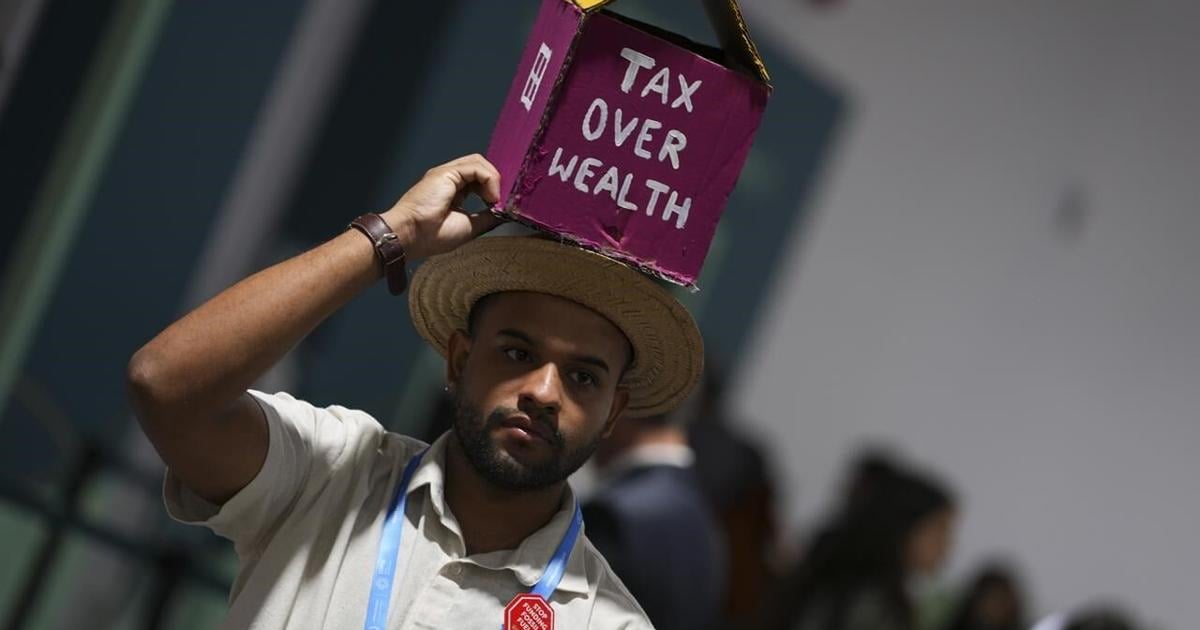 Protesters gather at UN climate talks in global day of action as progress on a deal slows [Video]