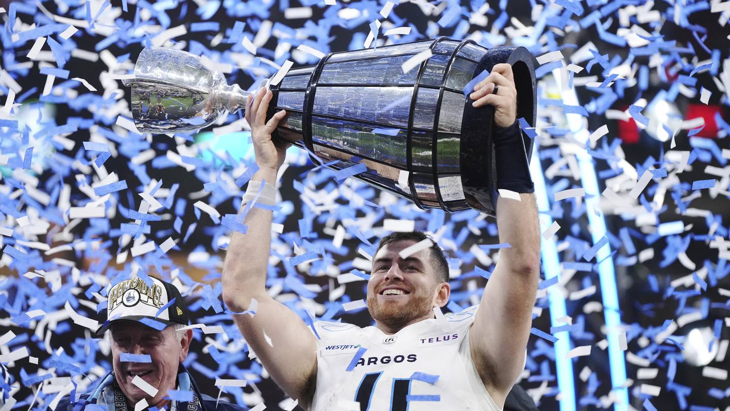 Backup QB Arbuckle leads Toronto past Winnipeg 41-24 for the Argonauts’ 19th Grey Cup title  Boston 25 News [Video]