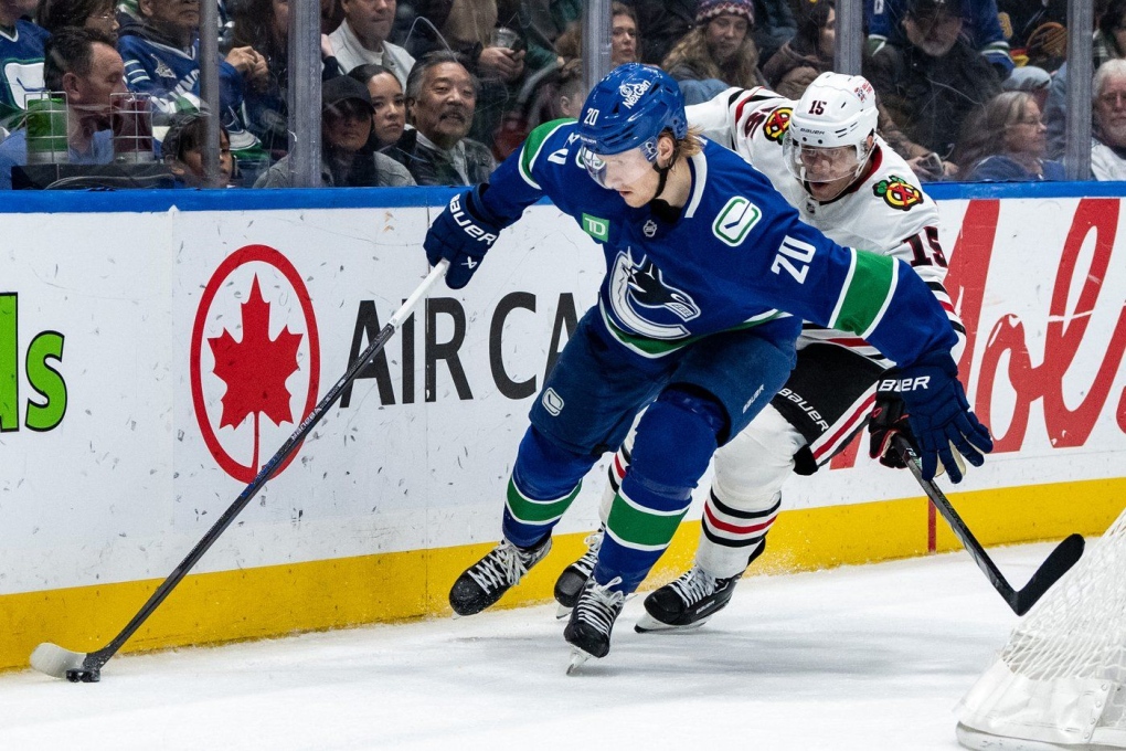 Brannstrom has winner as Canucks beat Blackhawks 4-1: Bedard held scoreless [Video]