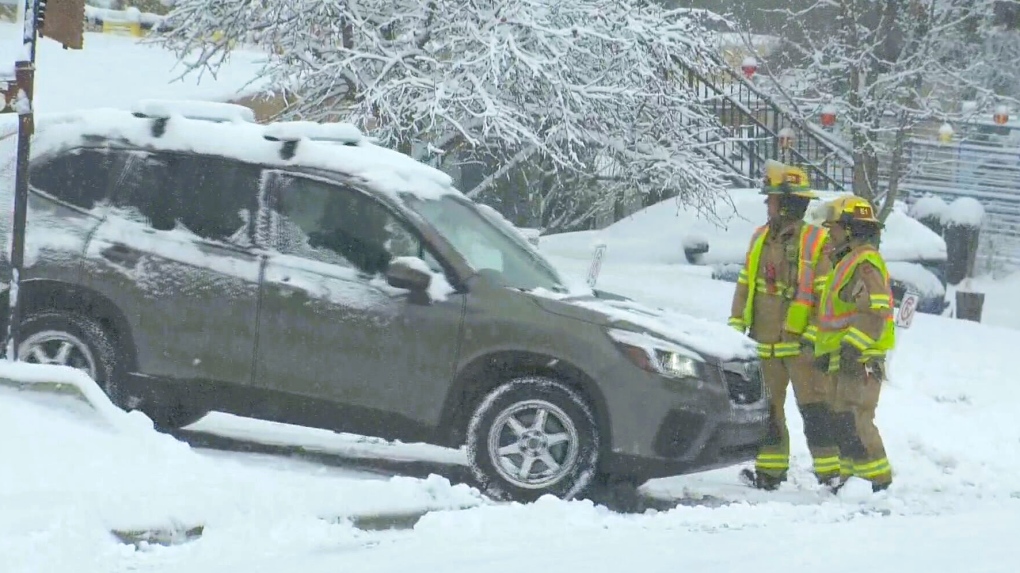 Calgary roads: Snowfall creates slow, slick conditions [Video]