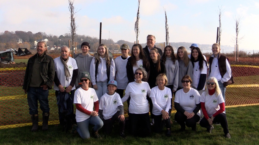 Port Stanley students plant 200 trees [Video]