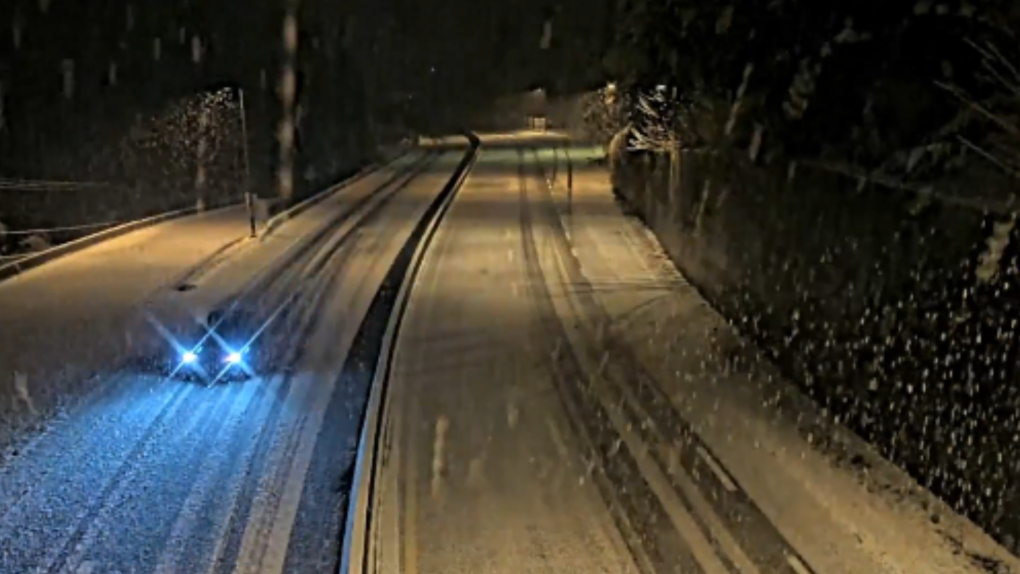 Vancouver weather: Early snow reported ahead of ‘bomb cyclone’ [Video]