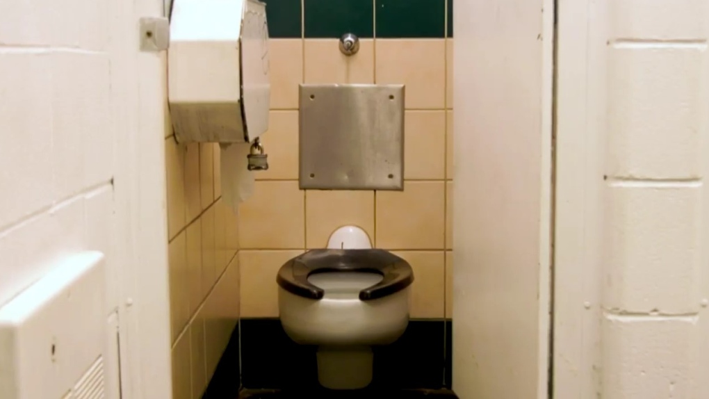 Montreals public toilet shortage sparks concerns [Video]