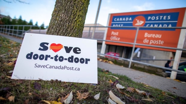 Passports, provincial assistance cheques not being delivered as Canada Post strike drags on [Video]