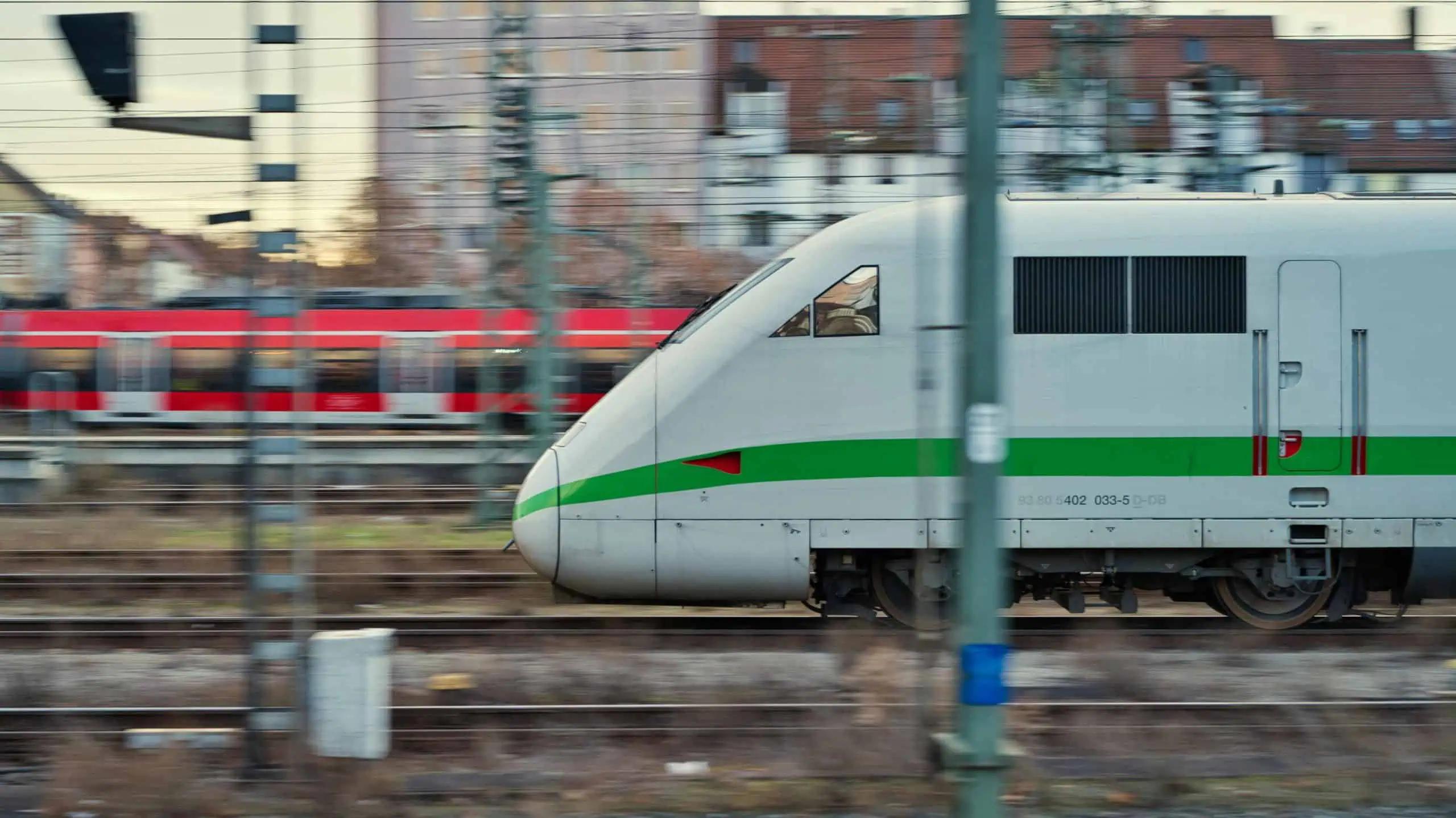 High-speed rail connecting Ontario and Quebec excites tourism association [Video]