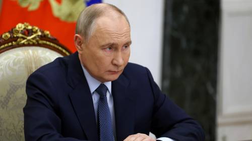 Putin warns Ukraine Russia will continue testing ballistic missiles after use of Western weaponry [Video]