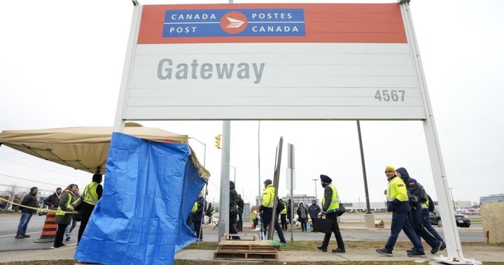 Canada Post says no major breakthrough in talks as strike enters 2nd week – National [Video]