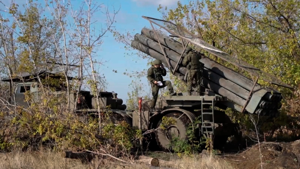 Russia captures U.K. national fighting for Ukraine in war [Video]