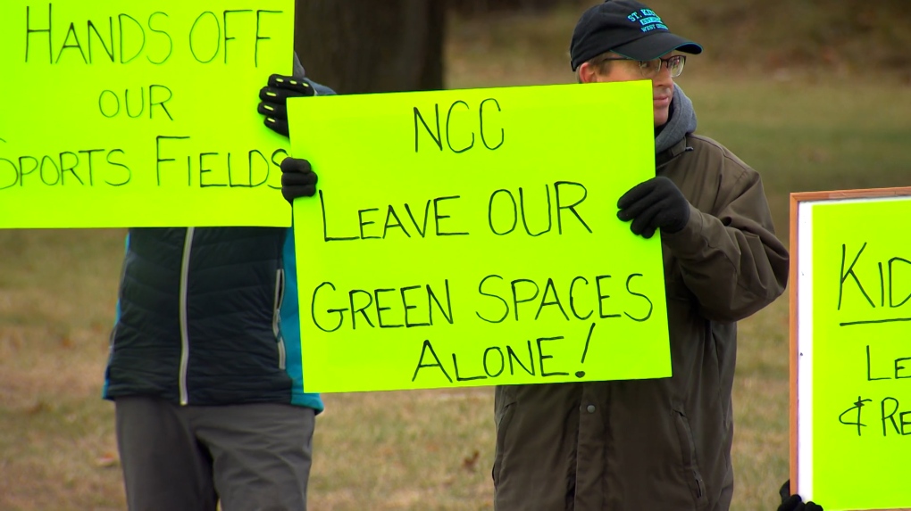 Ottawa city councillor concerned over sprung structure debate [Video]