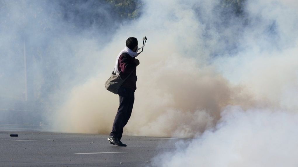 Pakistan news: Protesters demanding Imran Khan release killed [Video]