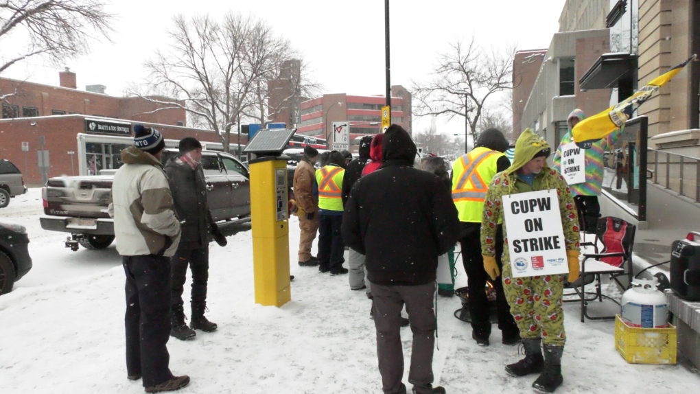 Canada Post strike concerning for Lethbridge businesses [Video]