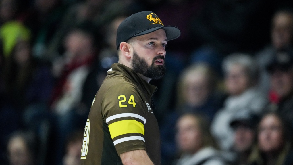 Curling news: Winnipeg’s Carruthers tops Schwaller 7-5 at Kioti National [Video]