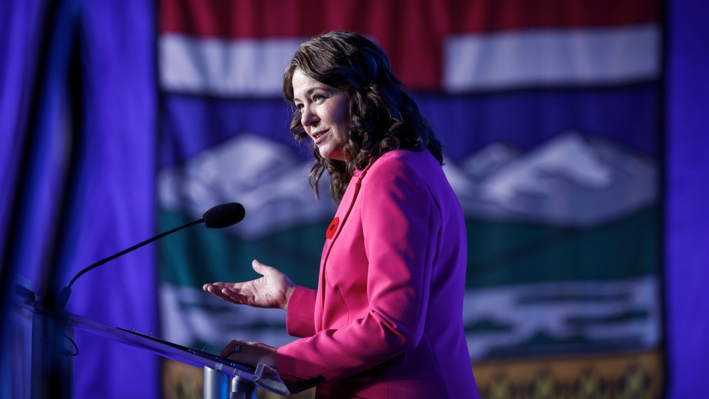 Danielle Smith says border concerns are valid amid Trump tariff threats [Video]