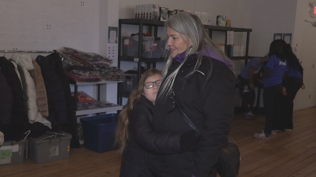 Union Gospel Mission to provide nearly 2,000 Christmas hampers [Video]