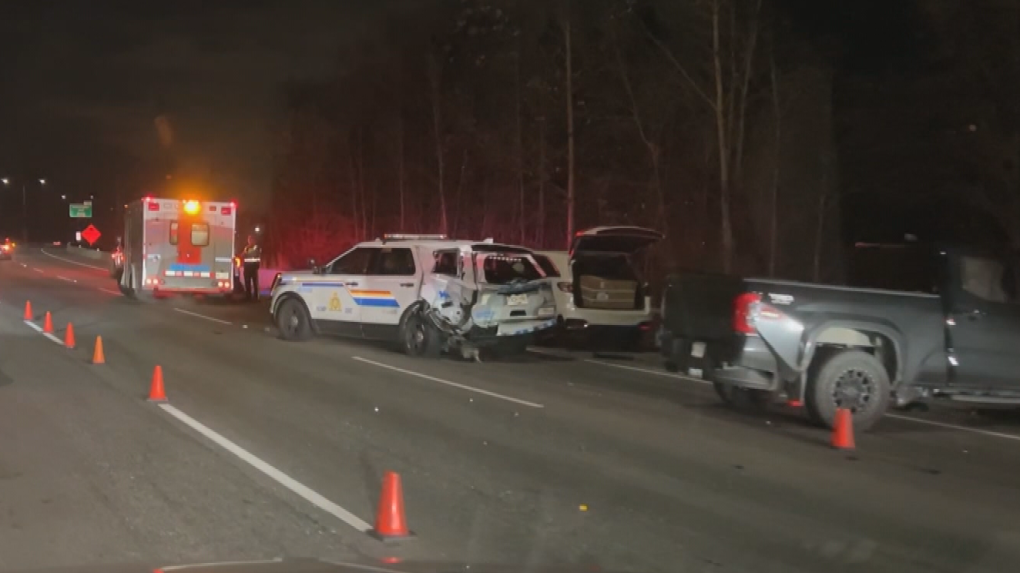 RCMP cruiser rear-ended on Highway 1 in Burnaby [Video]