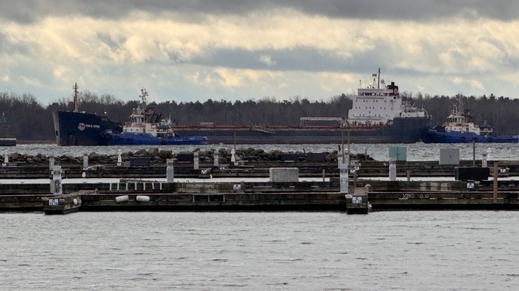 Tim S. Dool refloating taking place: Seaway management [Video]