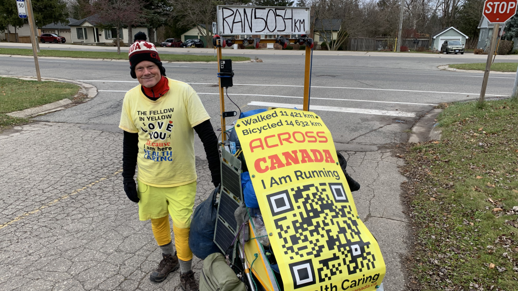 ‘Because I can’: Fellow in Yellow running across Canada passes through Waterloo Region [Video]