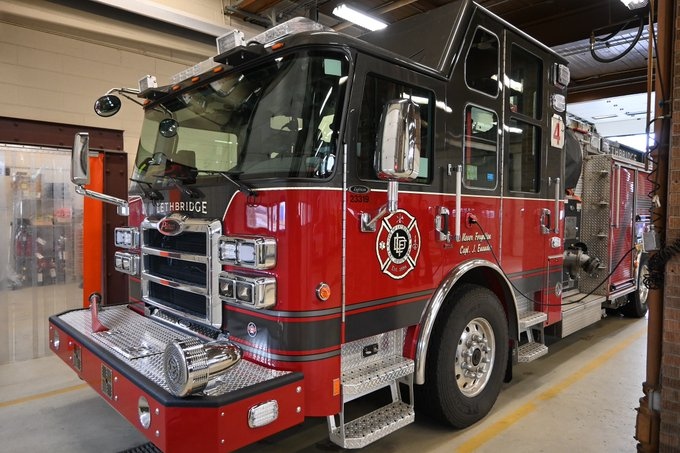 Lethbridge family evacuates from home on fire [Video]