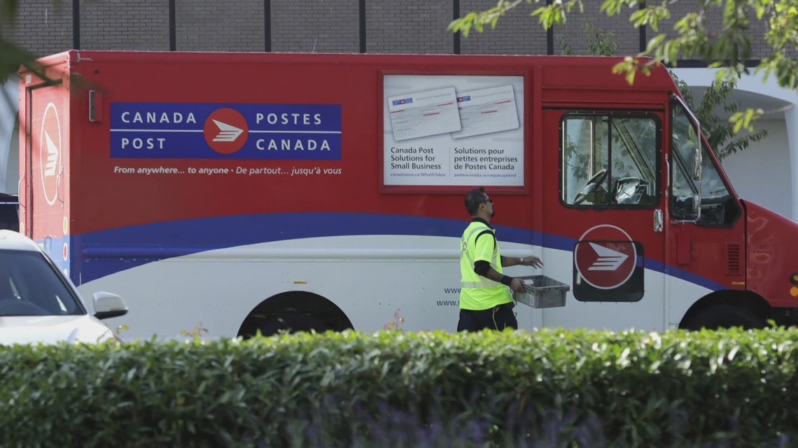 US Postal Service suspends Canada mail delivery amid national workers’ strike [Video]