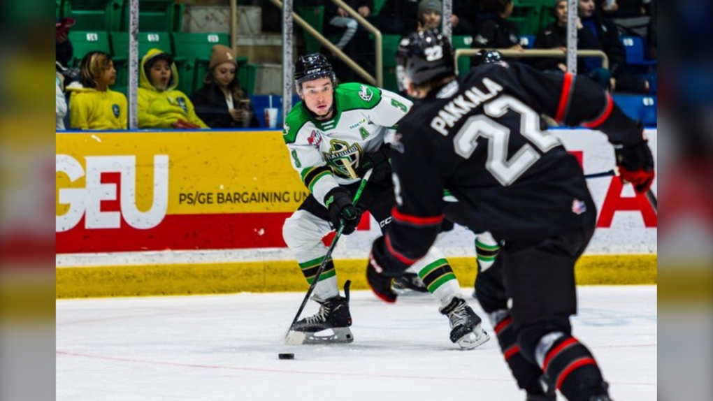 Prince Albert Raiders defeat Lethbridge Hurricanes 3-2 [Video]