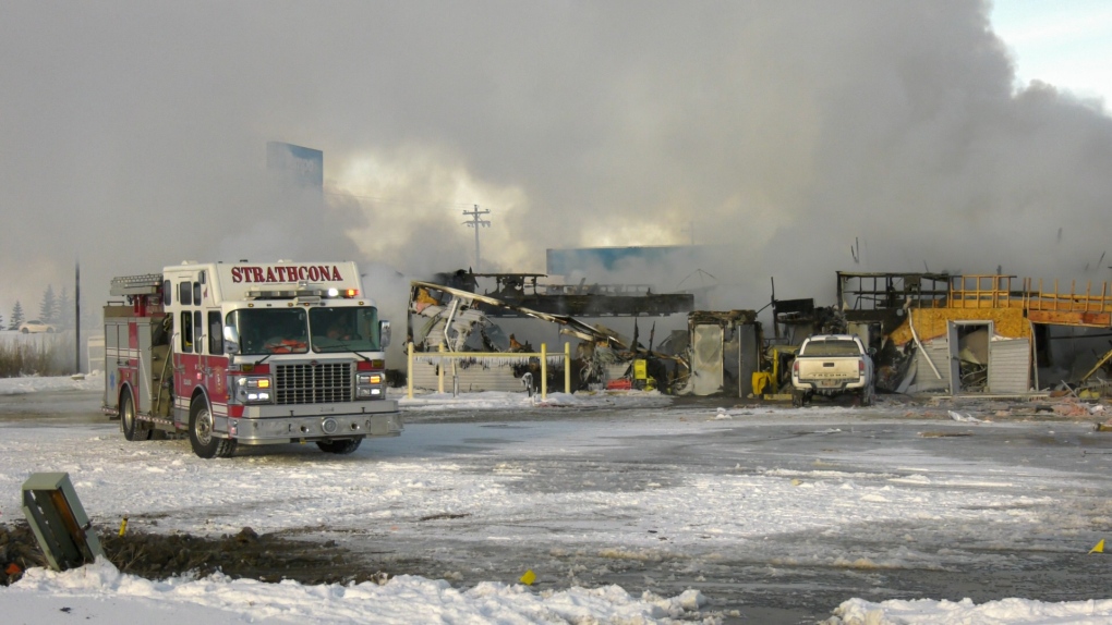 Gas station at Ardrossan destroyed by fire [Video]