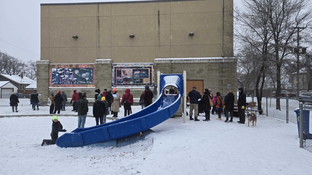 New mural unveiled at Winnipeg’s Valour Community Centre [Video]