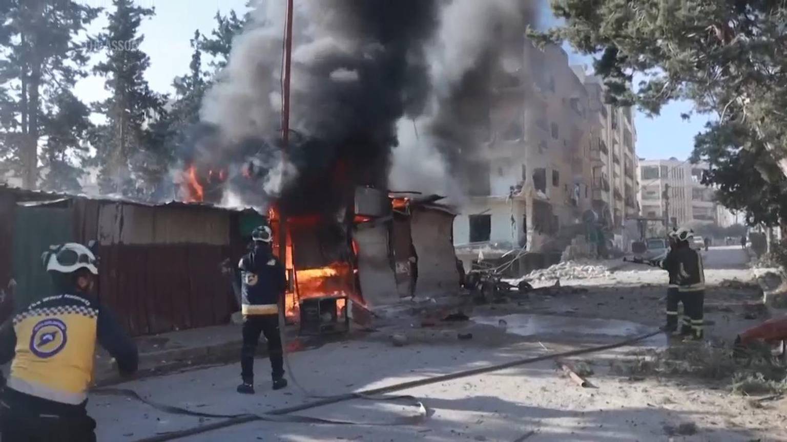 Video: White Helmets say video shows air strikes on Idlib neighbourhood in Syria [Video]