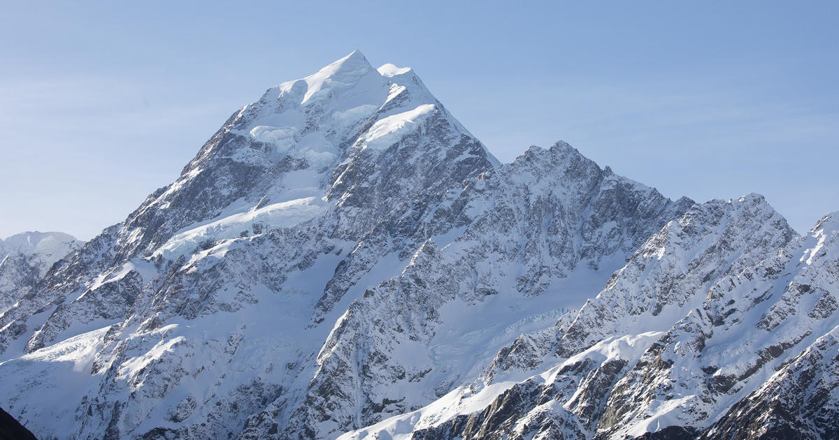 3 American and Canadian climbers go missing on New Zealand’s highest peak [Video]