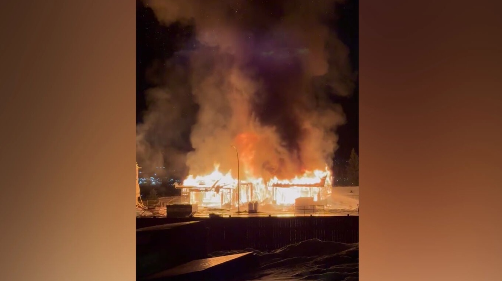 Homes under construction catch fire in Cochrane [Video]