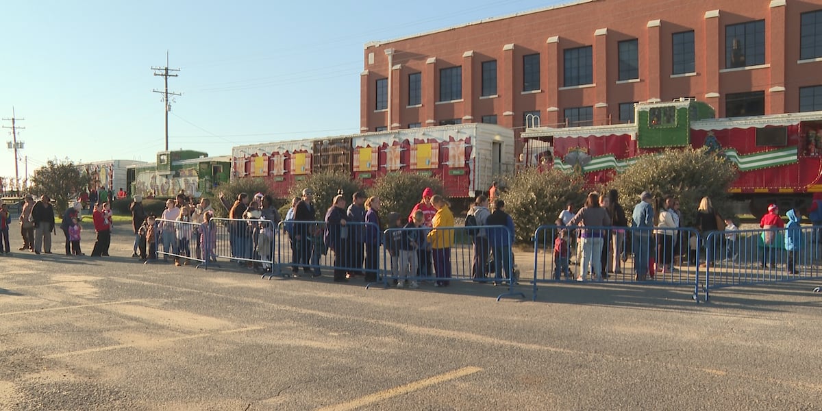 CPKC Holiday Train makes stop in Monroe [Video]