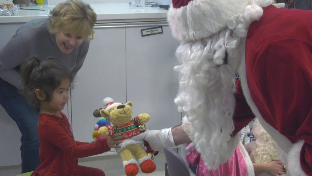 Air force brings Santa to the Stollery [Video]