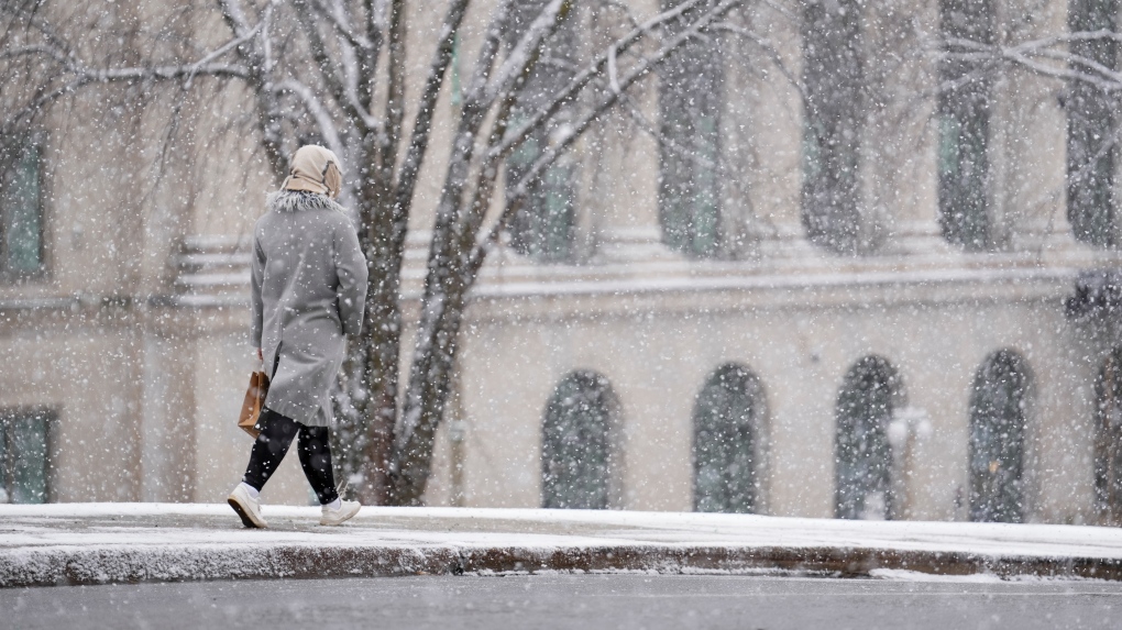 Ottawa weather: Snow in the forecast this Wednesday, travel advisory in effect, police asking people to drive safely [Video]