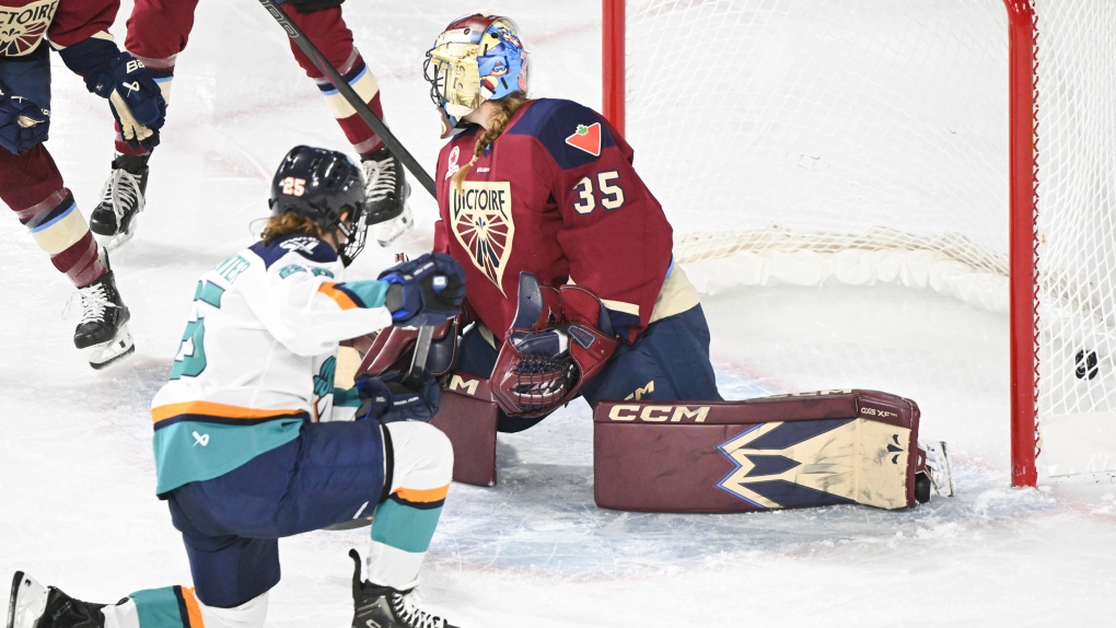 Top draft pick Sarah Fillier scores twice for first PWHL goals, Sirens beat Victoire [Video]