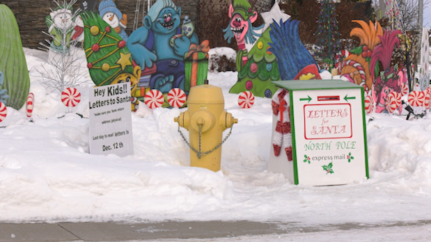 Saskatchewan woman takes in letters to Santa amid postal strike [Video]