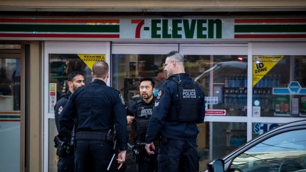 What the death of the 7-Eleven stabbing suspect in Vancouver means for the investigation [Video]