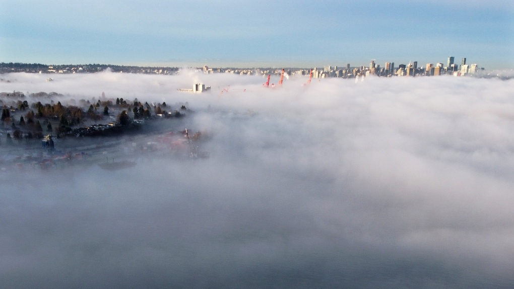 Commuters warned of hazardous travel as fog lingers in southwestern B.C. [Video]