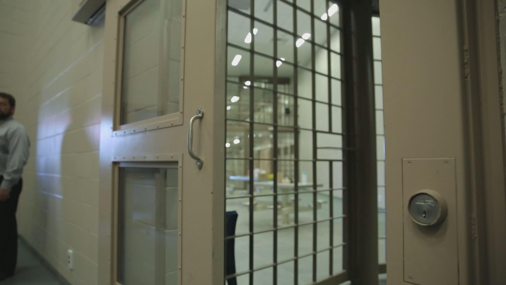 Saskatchewan corrections officers sound alarm over facility conditions [Video]