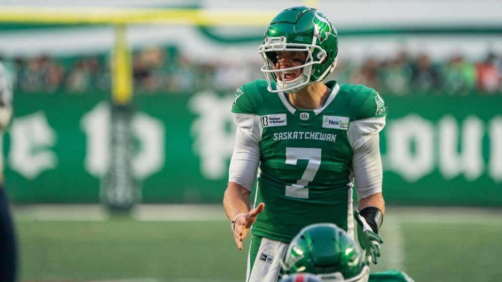 CFL: Riders re-sign veteran pivot Trevor Harris [Video]