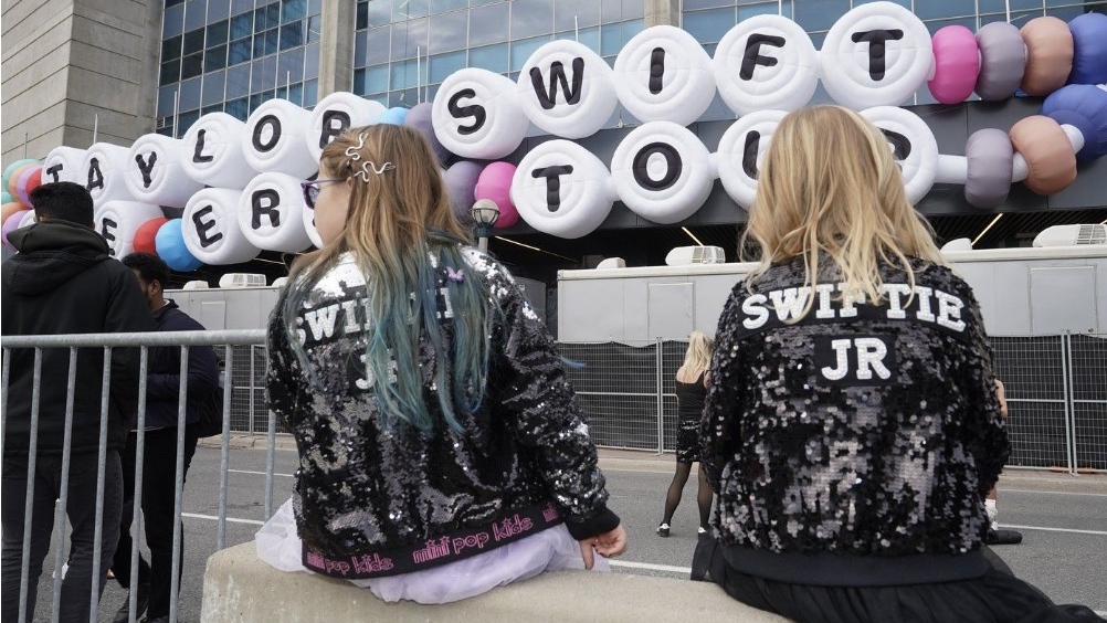 Vancouver businesses have Taylor Swift fans covered [Video]