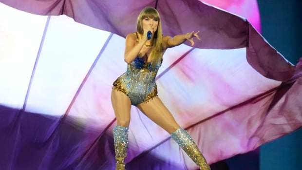 The Eras Tour has a huge carbon footprint. What’s a green Taylor Swift fan to do? [Video]