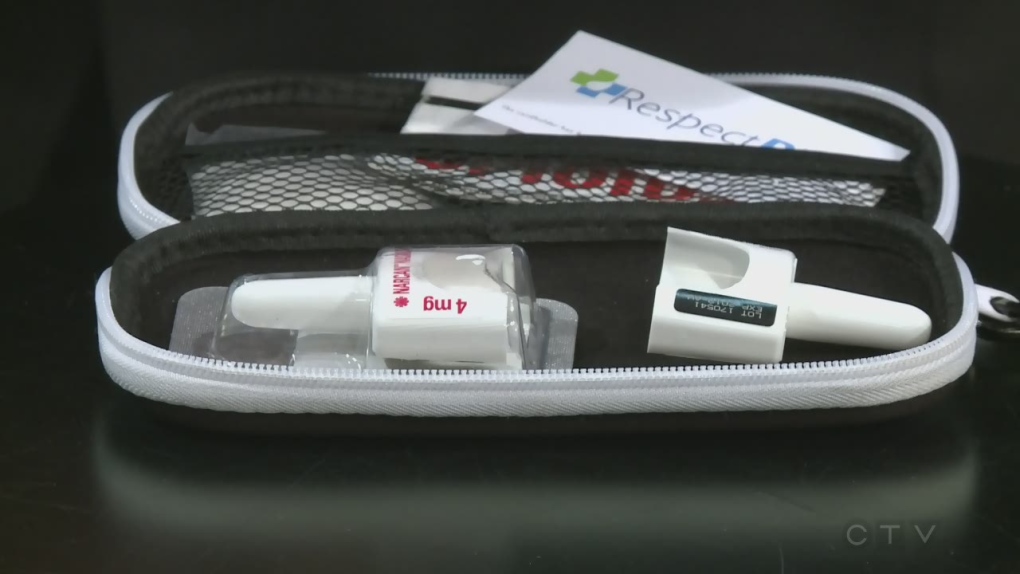 Montreal paramedics feel everyone should have a naloxone kit for opioid overdoses [Video]