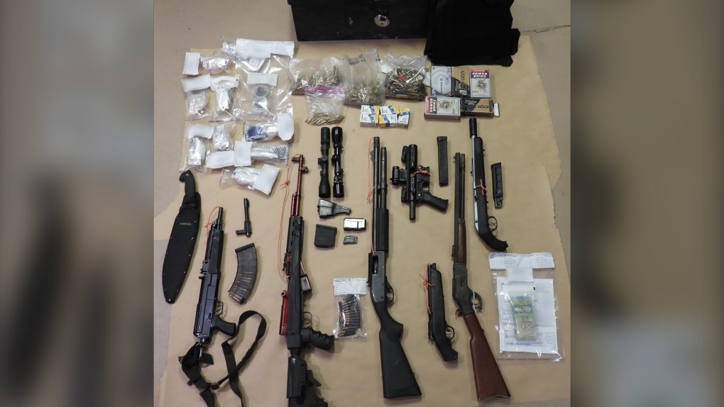 Weapons seized in B.C. after thwarted taxi getaway [Video]