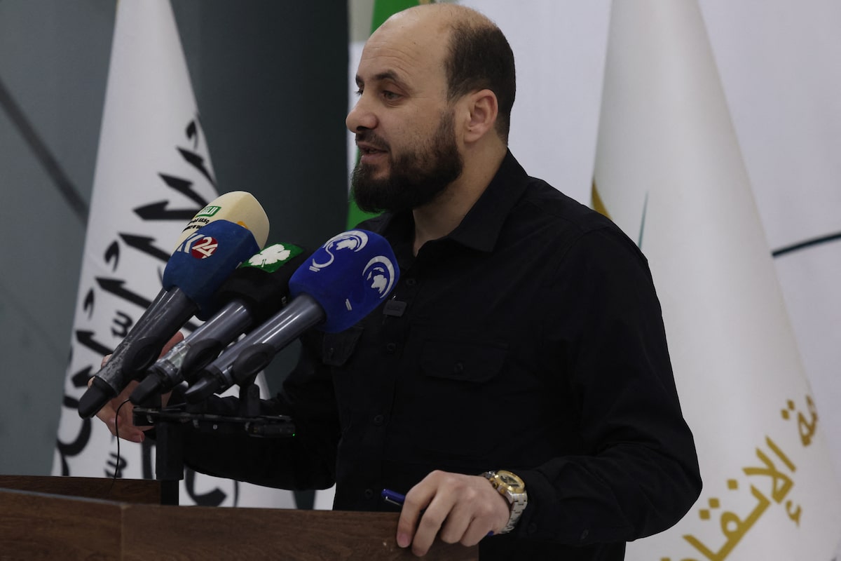 Interim Syrian leader vows to rebuild but faces gutted economy [Video]