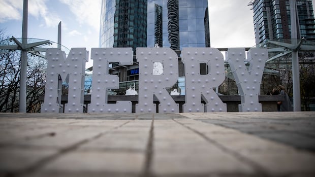 Vancouver entering its holiday Era with repurposed Taylor Swift signs [Video]