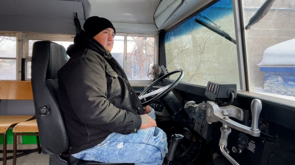 Sask. man uses school bus to help people stay warm [Video]