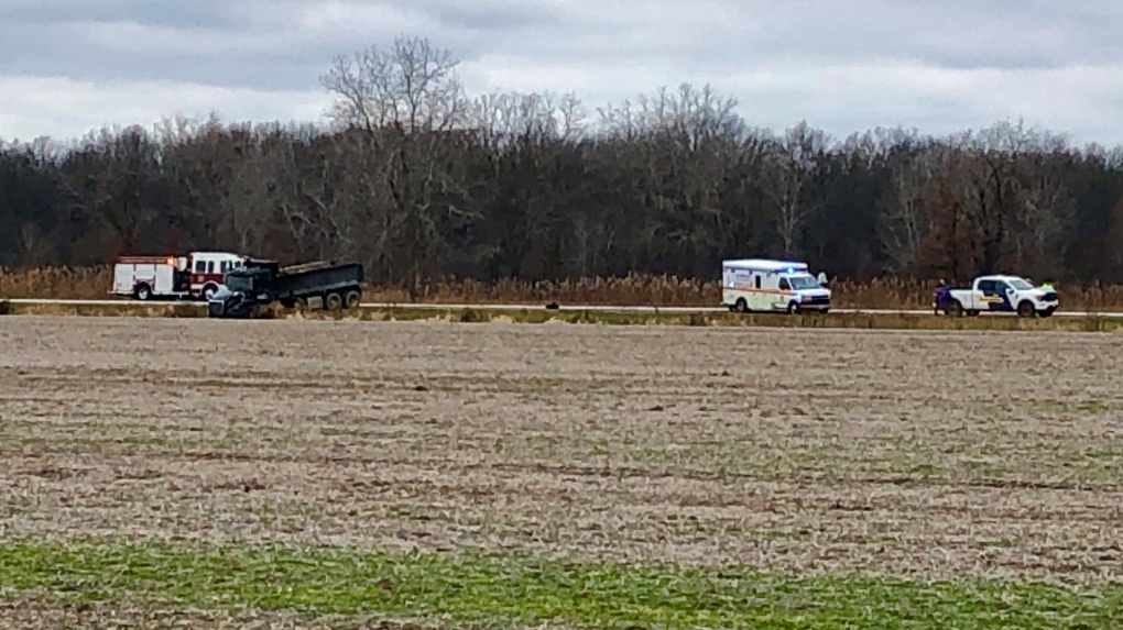 Dump truck crash closes Manning Road [Video]