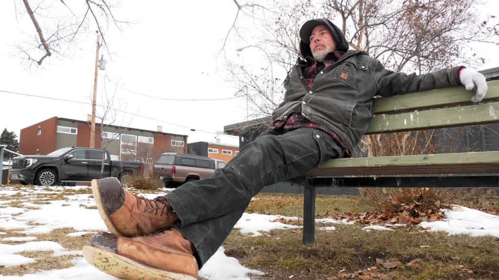 Calgary art therapist offers marginalized men a hello and a cup of coffee and they offer their stories [Video]